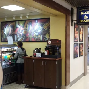 Great place to grab a bite to eat at the Norfolk Airport