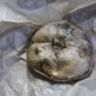 Cinnamon radon bagel w/ strawberry cream cheese