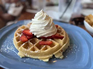 Avenue Brunch House