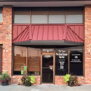 Welcome !!  5600 S 48th St - Suite 201 * By Appointment Only *