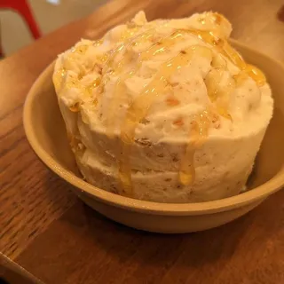 BAKLAVA ICE CREAM