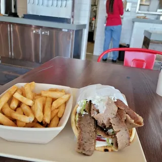 GREAT GREEK GYRO