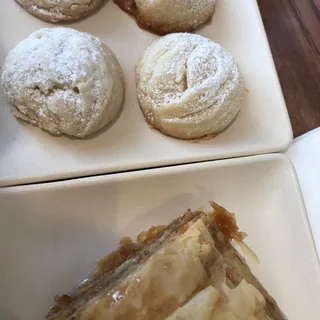 Kourabiedes