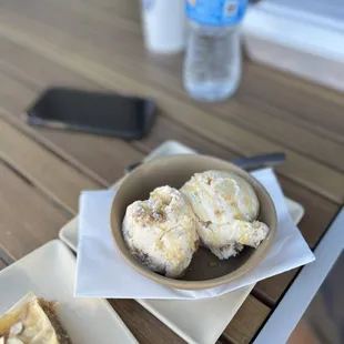 His desserts so yummy