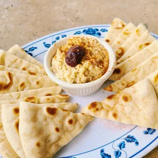 Pita and Hummus