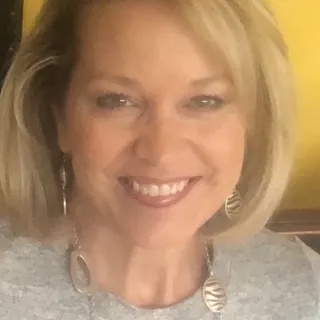 Daphne H.