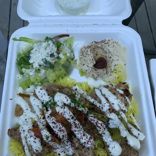 Chicken Kebab Plate to go with tzatziki sauce.