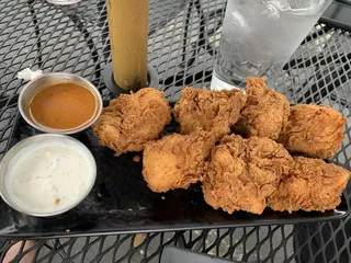 Two Traveler's Tavern