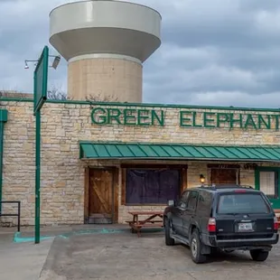 Green Elephant, Dallas, TX by Joel McCloskey Corporate Headshots