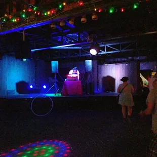 This place is a little different! Came to see Dallas Drum DJAM. And support our friend, S-ankh Rasa. Great happy hour!!