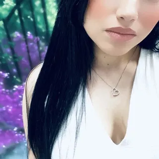 Eliannie L.