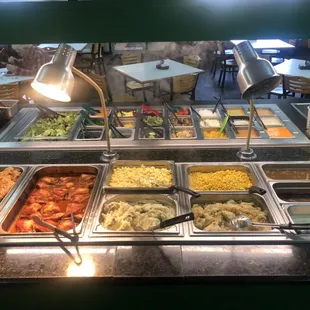 Delicious &amp; fresh lunch buffet everyday