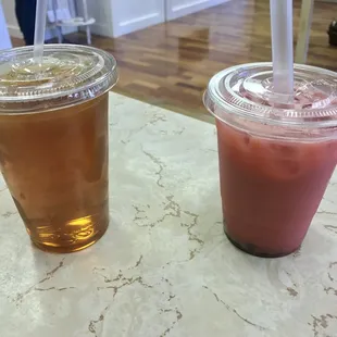Left: strawberry iced tea, right: strawberry milk bubble tea.