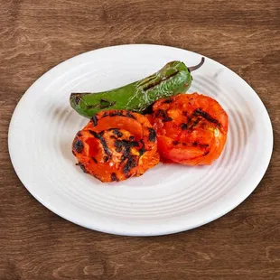 Grilled Tomatoe &amp; Grilled Jalapeno