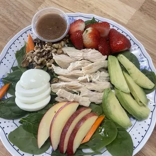 Spinach salad with balsamic vinaigrette