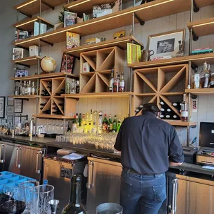 Back bar