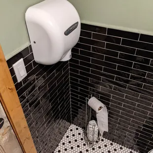 Bathroom - Hand Dryer - No Paper Towel