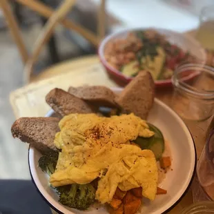 The Grey Dog - Nolita