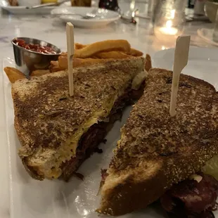 Ruben sandwich