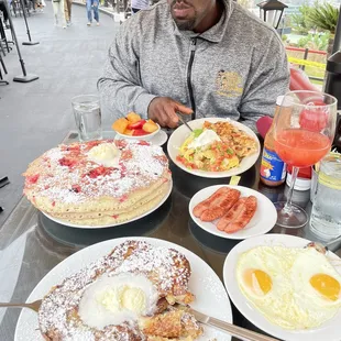 Moms French Toast, Barry Yellow Pancakes   Mom &apos;s French Toast Omelette Pomodoro