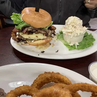 Big mama burgers added coleslaw