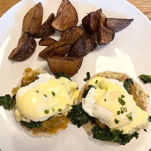 Crab cake Benedict