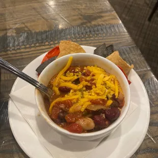 Bowl of chili to help the nachos.
