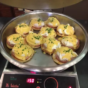 Eggs Benedict