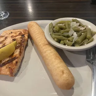 Salmon, green beans, and a breadstick