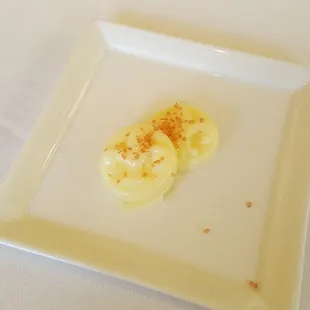 Note the fleur de lis on the butter!
