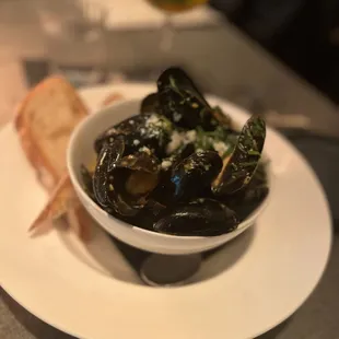 Mussels with Blue Cheese cream sauce