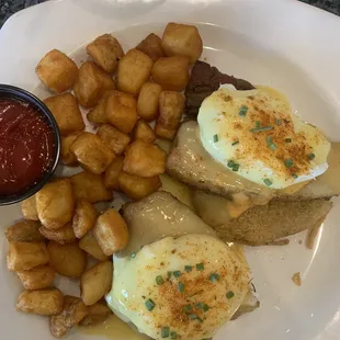 Fried green tomato pork belly eggs Benedict