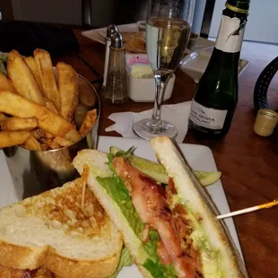 Yummy BLTA with avocado!