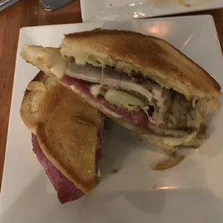 El Cubano