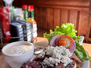 Tofanelli's Gold Country Bistro