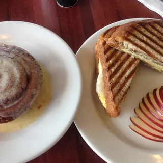 Legendary Cinnamon Roll