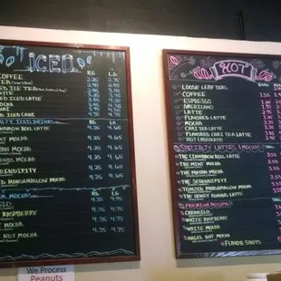 There are power outlets, great restroom, couch to rest on, some books and magazines as well as lunch and breakfast foods.