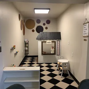 Children&apos;s play area