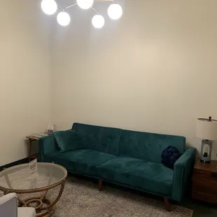 Private room 1 to rent - $10/hr