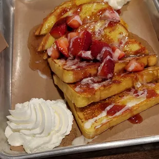 Strawberry n Creme French Toast