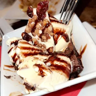 Amazing brownie a la mode