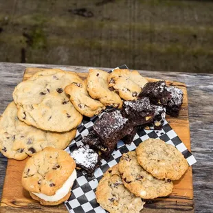 dessert, food