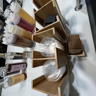 Lids and syrups