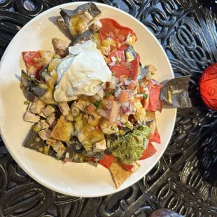 Loaded nachos with chicken