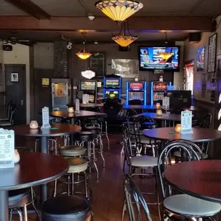 the bar and dining area