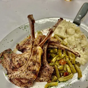Lamb chops or cooks very well flavor was off the charts service was excellent