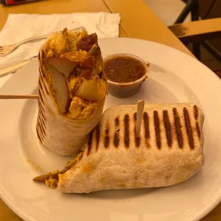 Breakfast burrito with linguica