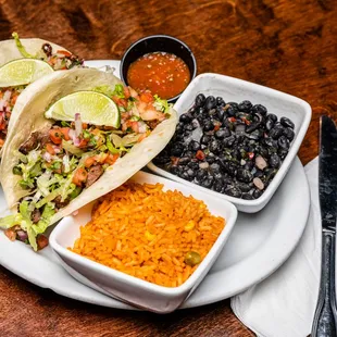 a plate of mexican food