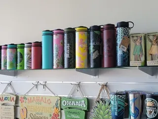 Makaha Surf and Souvenir