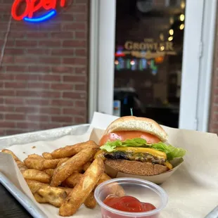 SPECIAL DEAL: Thursday - Saturday | *8 pm - 10 pm ONLY* $20 Bottomless Domestics + Smash Burger w/ Fries